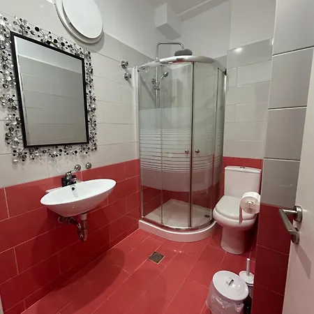 Kaviroshome 4*