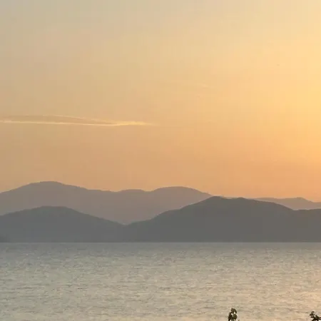 Kaviroshome Pefki (Evia)