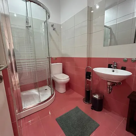 Aparthotel Kaviroshome 4*