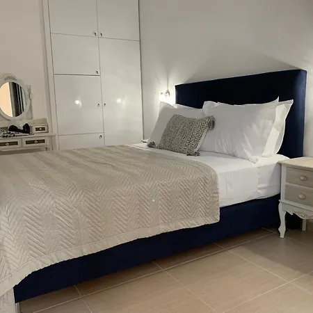 Kaviroshome 4* Pefki (Evia)