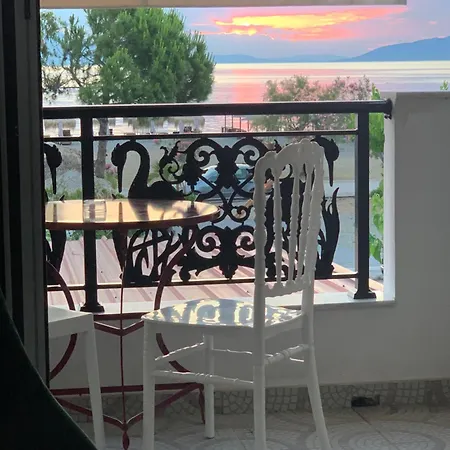 Kaviroshome 4* Pefki (Evia)